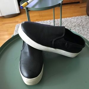 Steve Madden platform slip ons